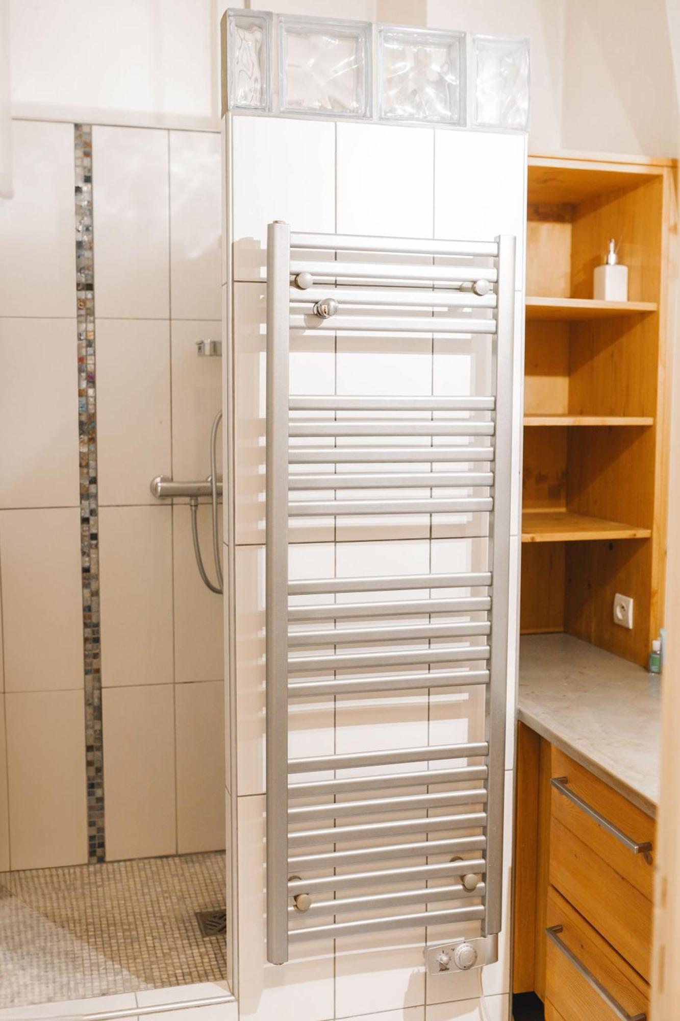 Le Cosy Du Gal, A 2 Pas Du Palais Des Papes Parking Gratuit Securise Apartment Avignon Exterior photo